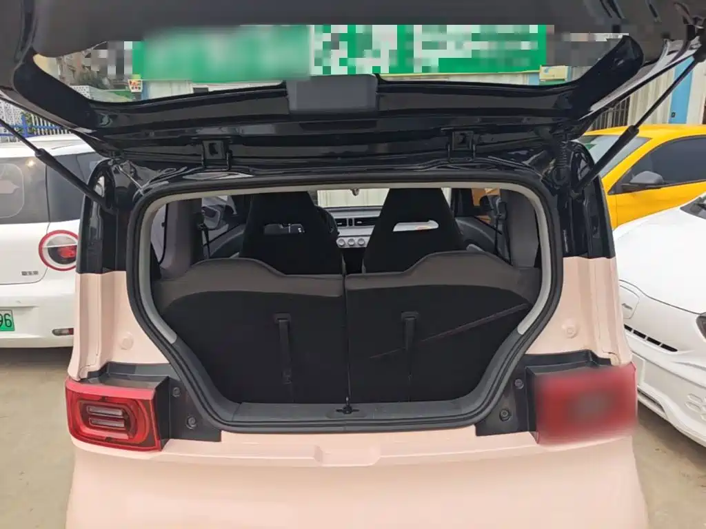 Wuling MINIEV — миниатюра 19