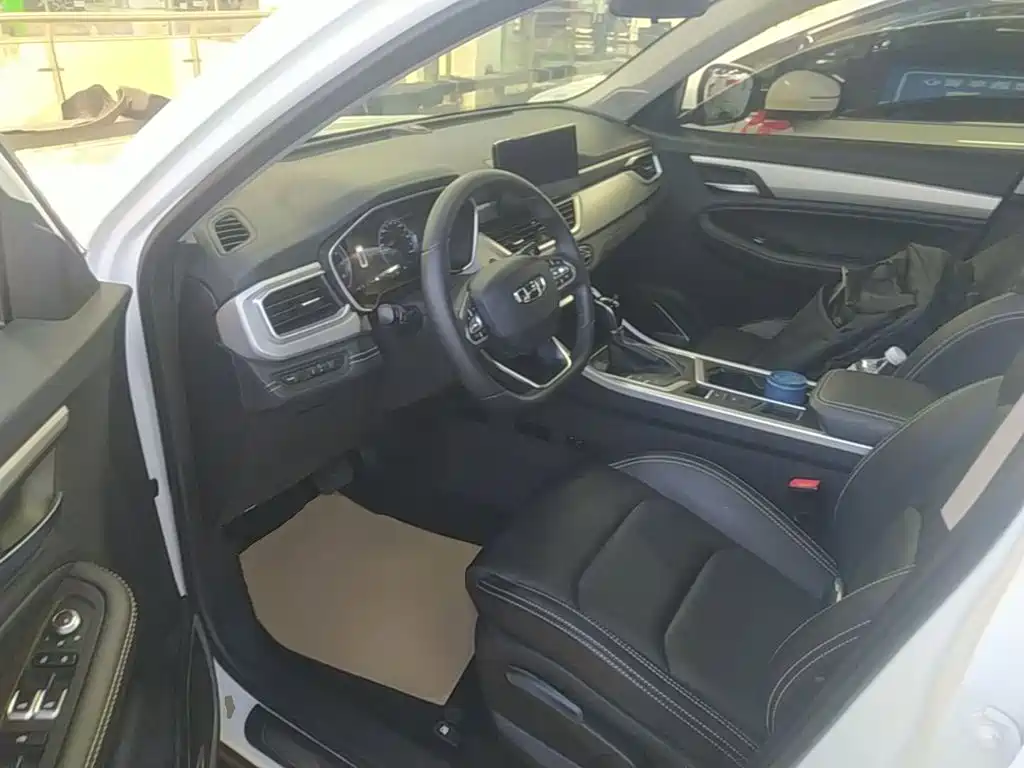 Geely Vision X6 — миниатюра 16