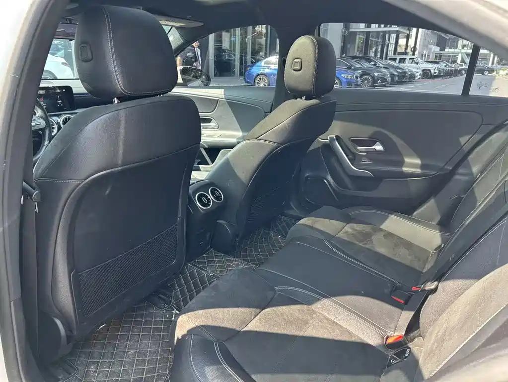 Mercedes-Benz A-Class — миниатюра 12