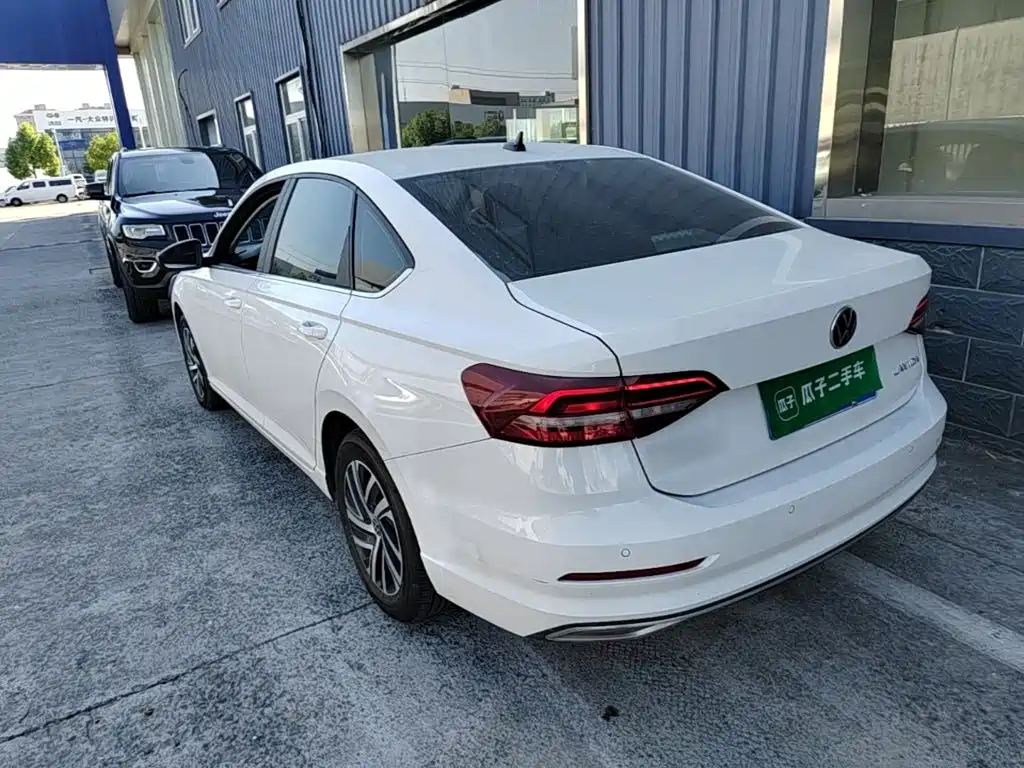 Volkswagen Lavida — миниатюра 5