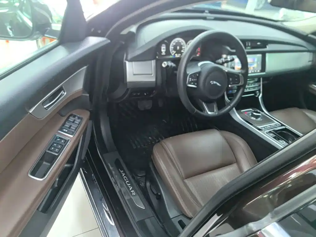 Jaguar XFL — миниатюра 16