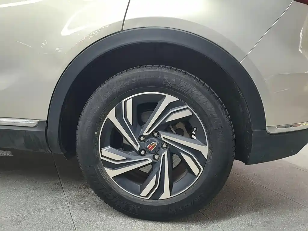 Hongqi Hongqi HS5 — миниатюра 16