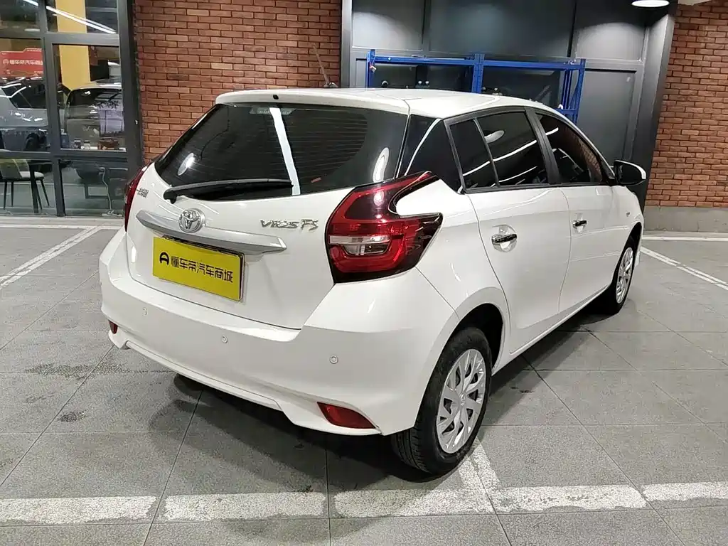 Toyota Vios FS — миниатюра 4