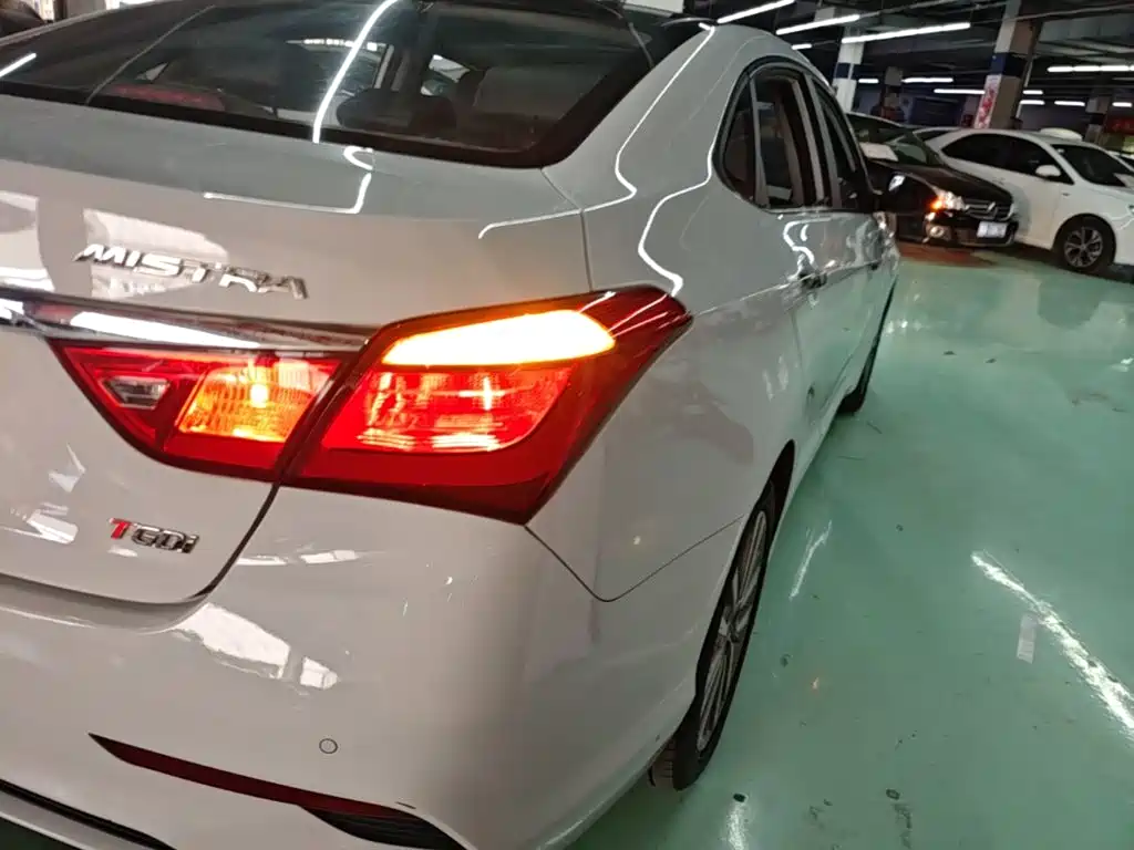 Hyundai Mistra — миниатюра 8