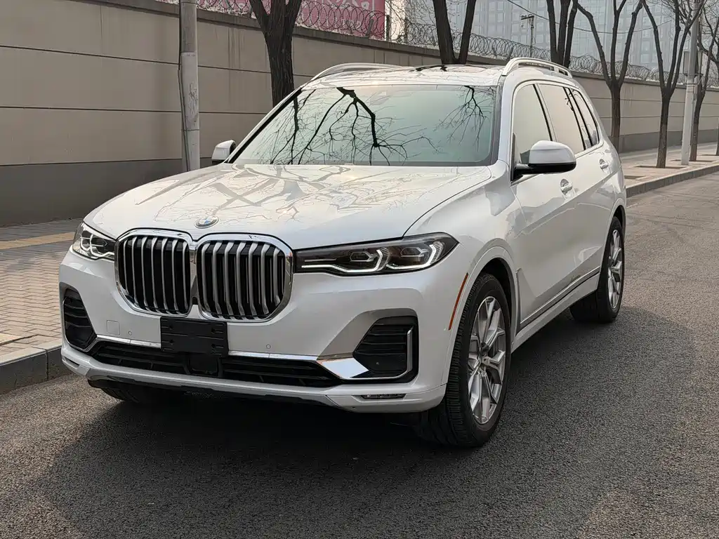 BMW X7 2022