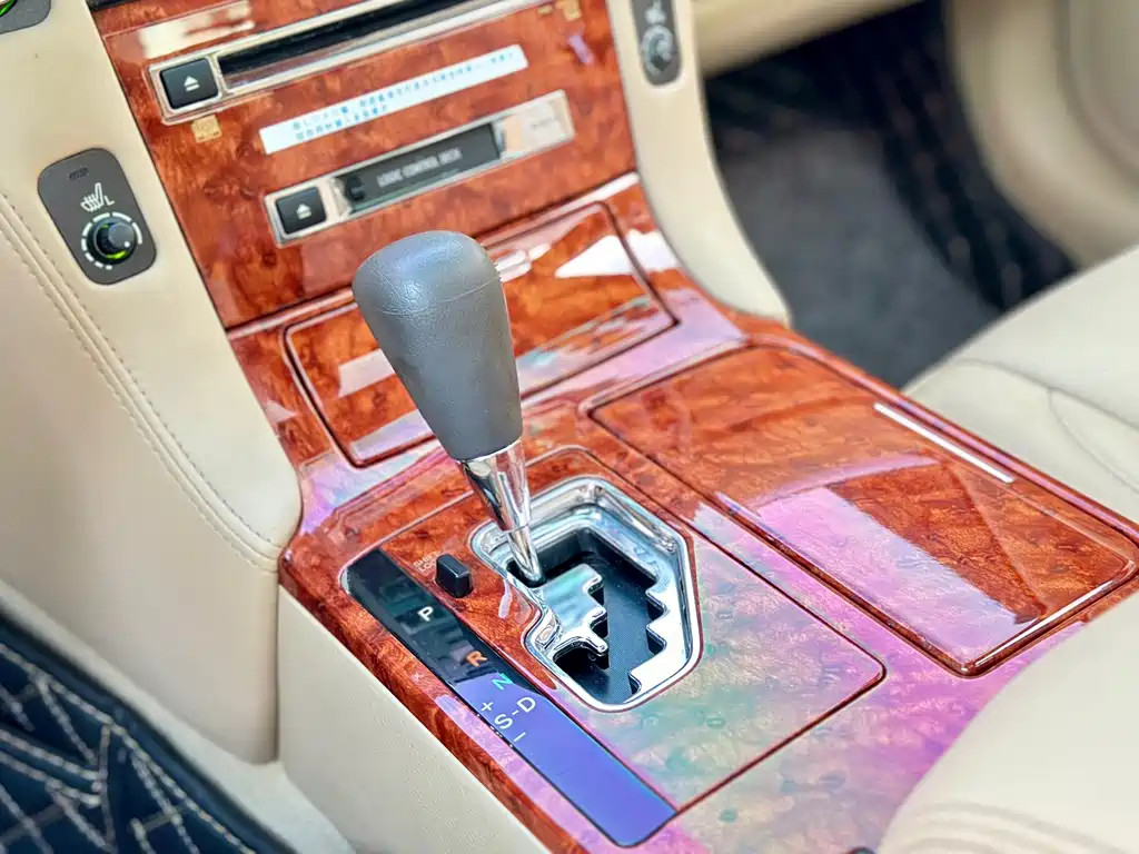 Toyota Crown — миниатюра 21