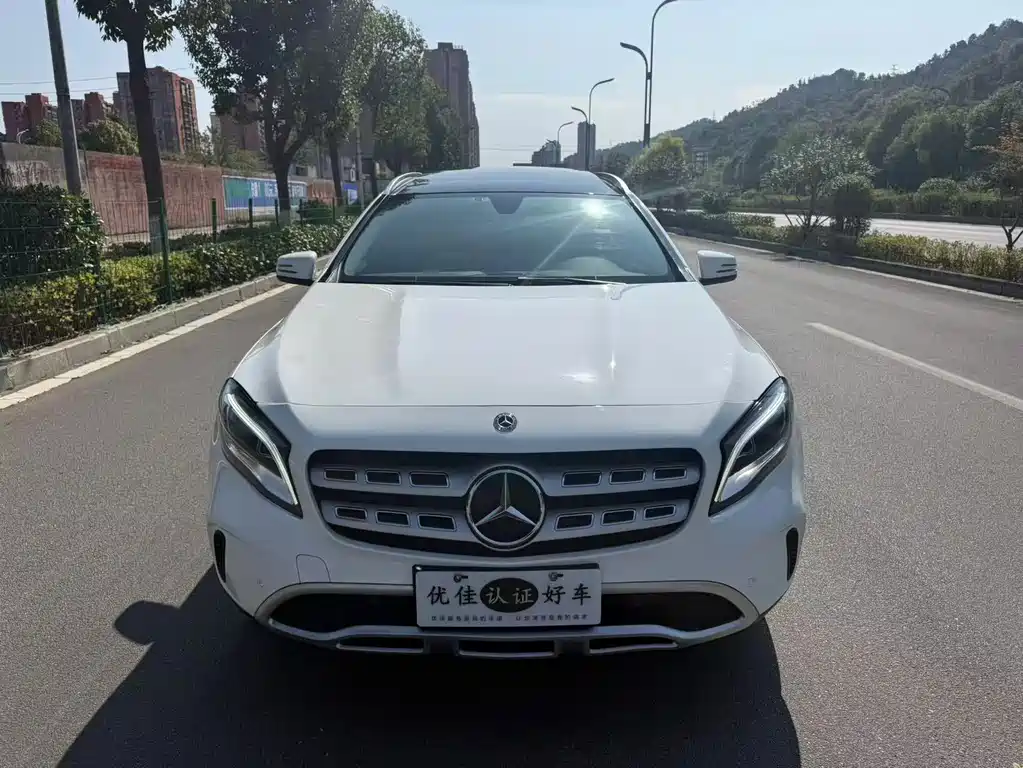 Mercedes-Benz GLA — миниатюра 2