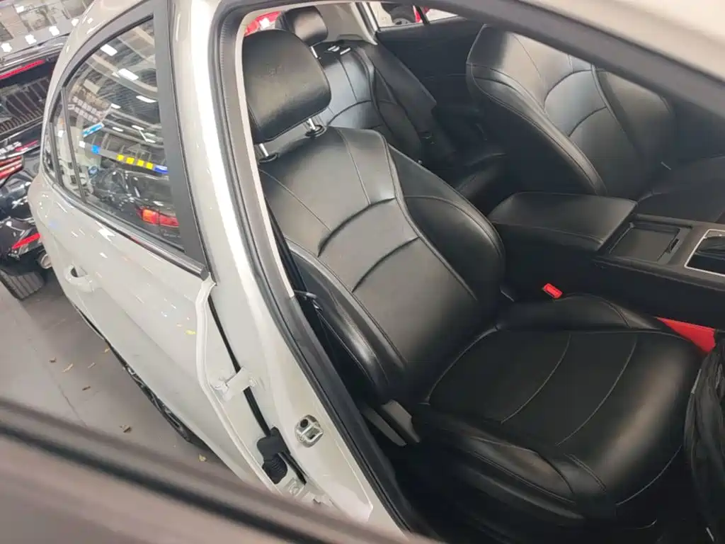 Roewe i5 — миниатюра 25