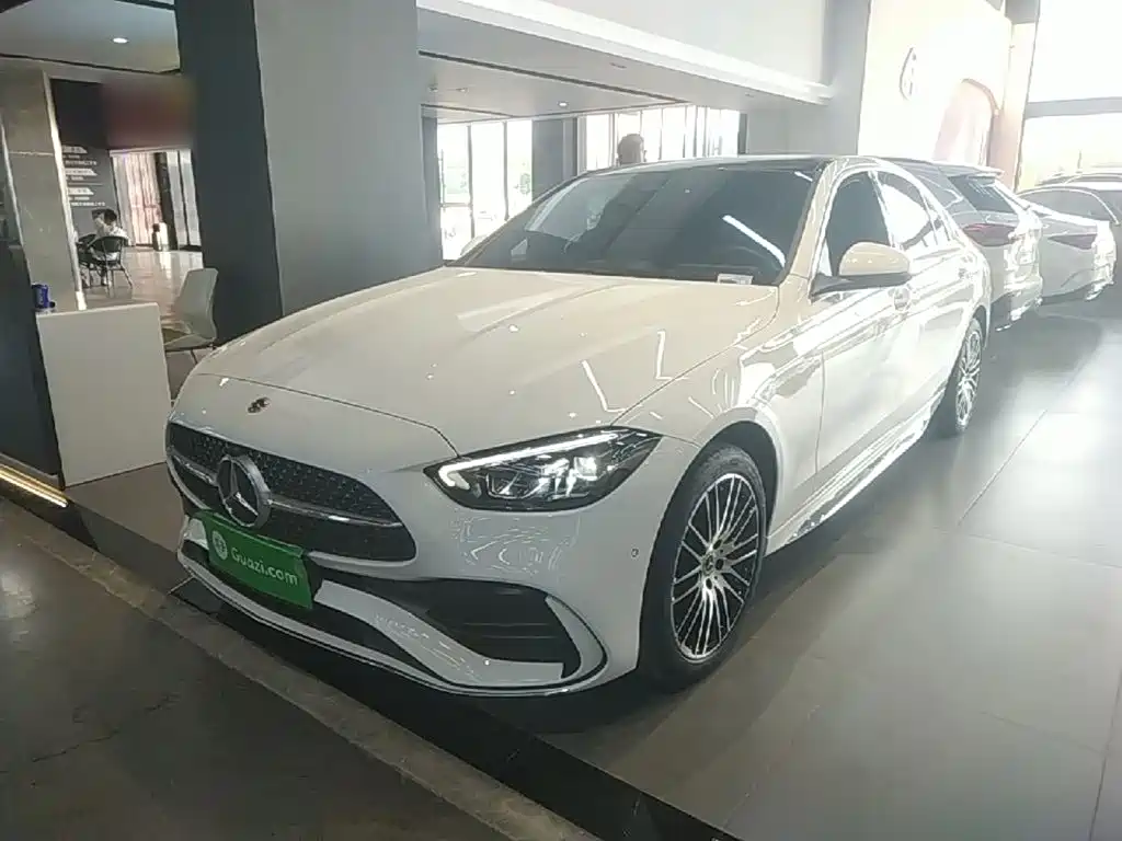 Mercedes-Benz C-Class — миниатюра 2