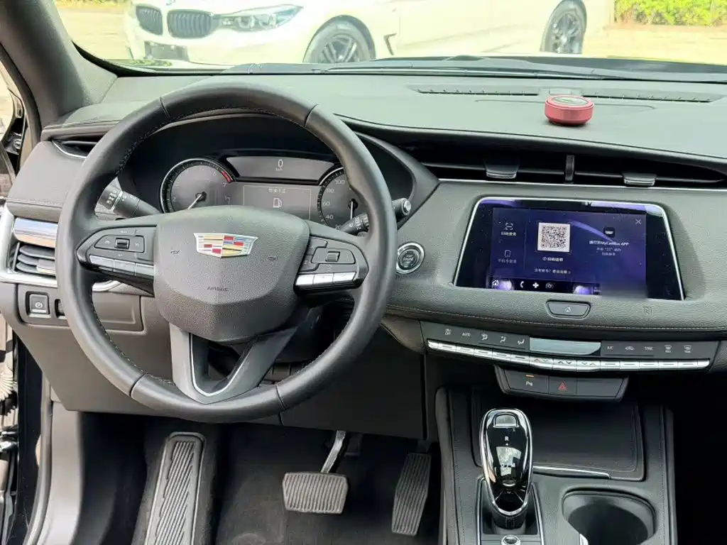 Cadillac XT4 — миниатюра 15