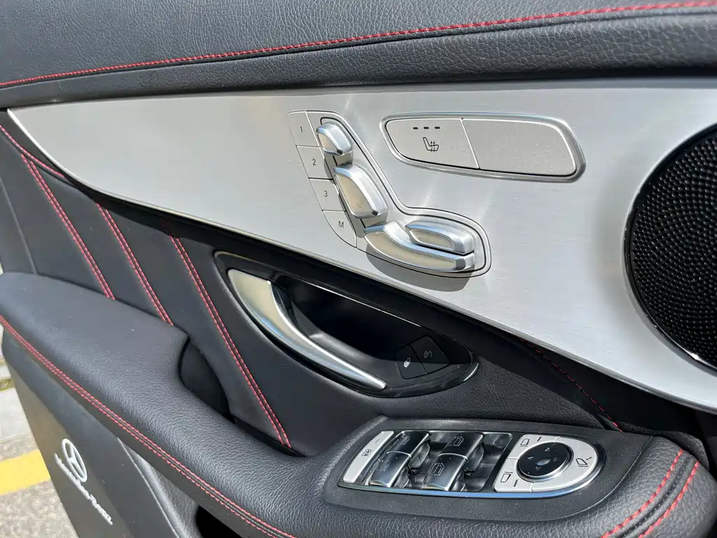 MERCEDES-BENZ GLC AMG