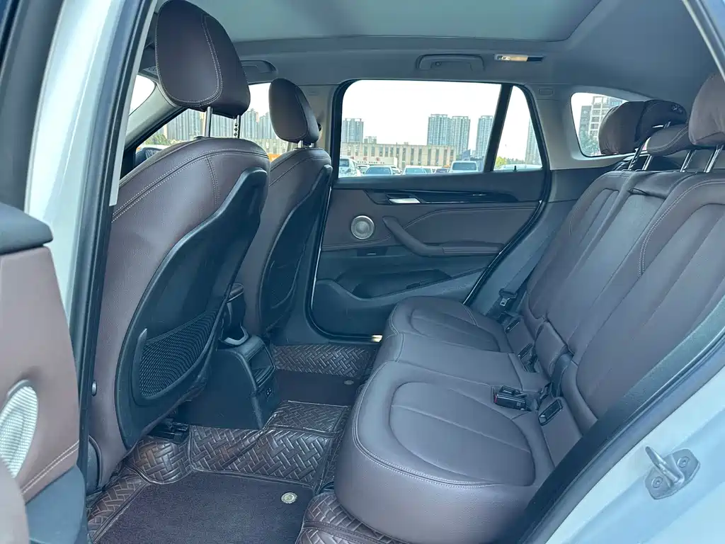 BMW X1 — миниатюра 16