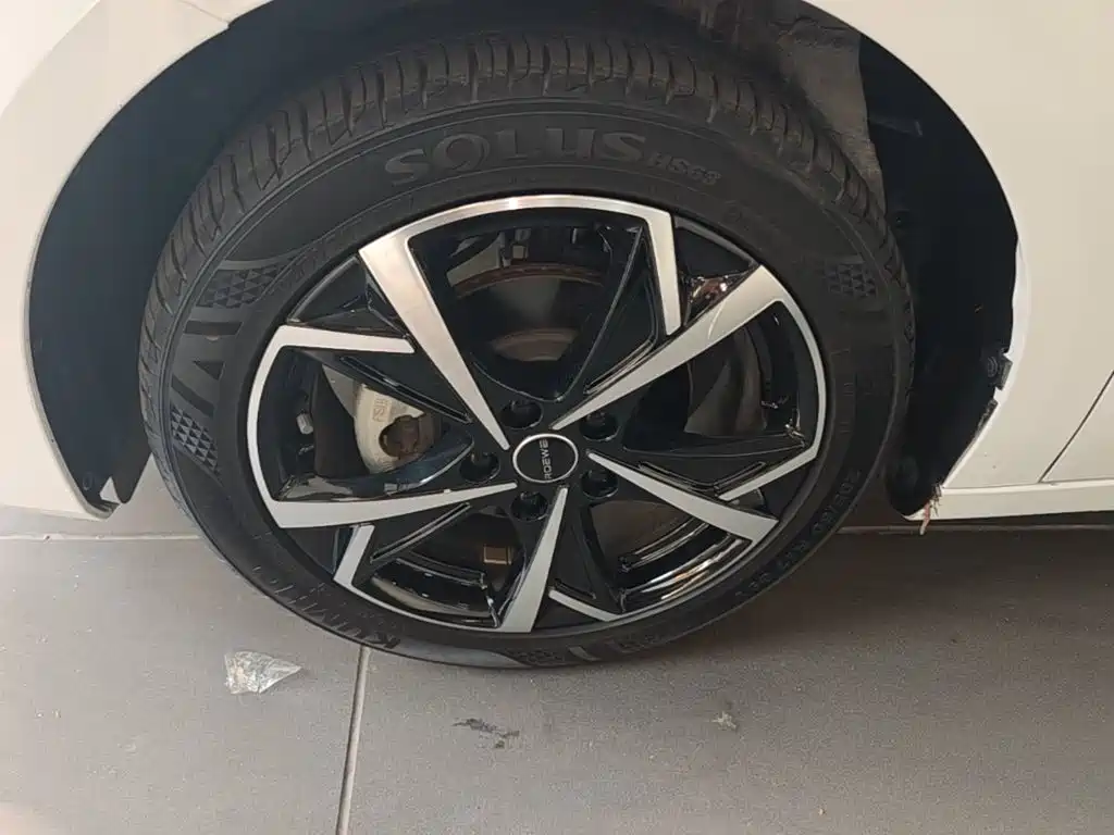 Roewe i5 — миниатюра 23