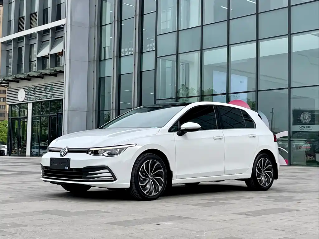 Volkswagen Golf 2024