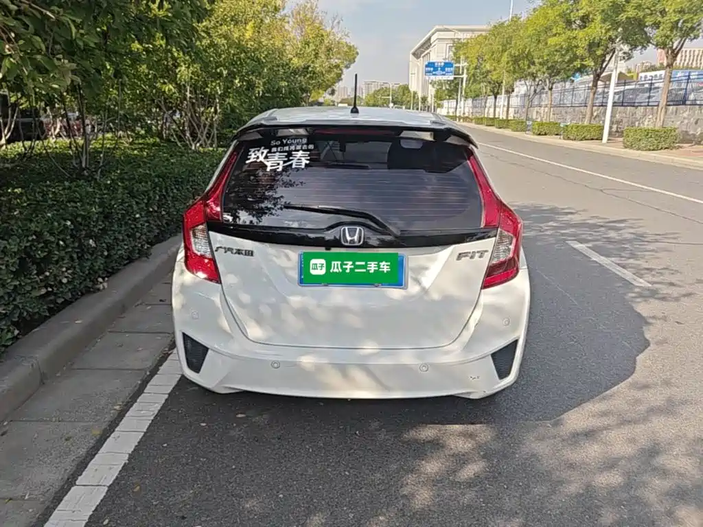 Honda Fit — миниатюра 6