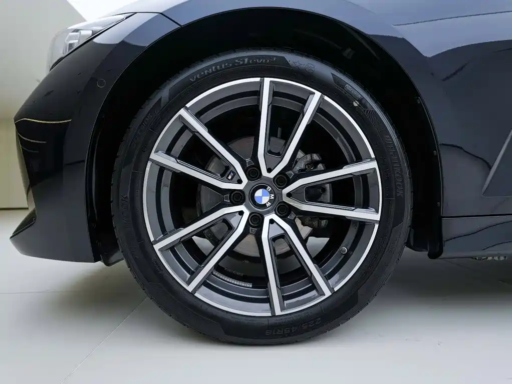 BMW 3 Series — миниатюра 12