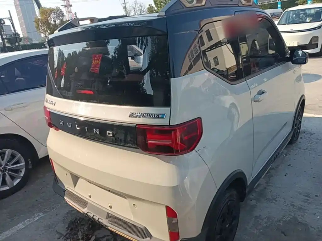 Wuling MINIEV — миниатюра 7