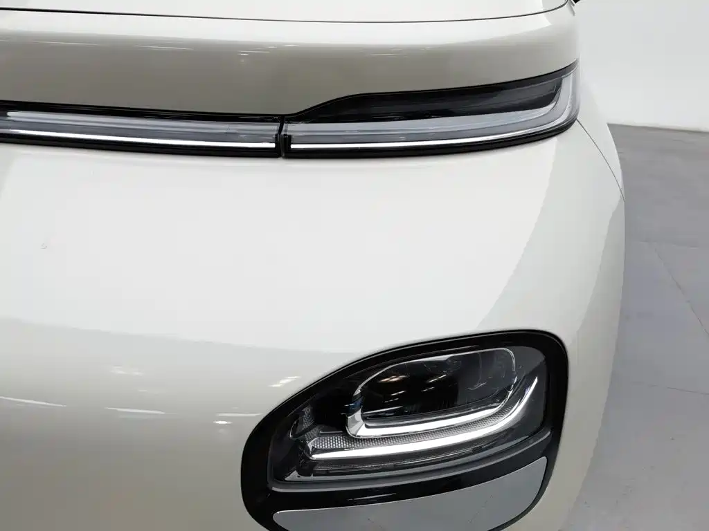 Baojun Yunduo — миниатюра 7