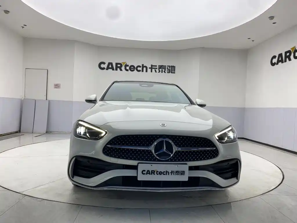 Mercedes-Benz C-Class — миниатюра 3