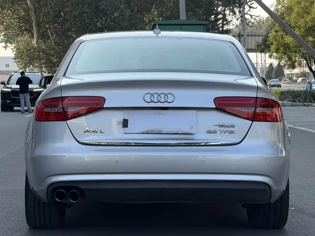 Audi A4L — миниатюра 5