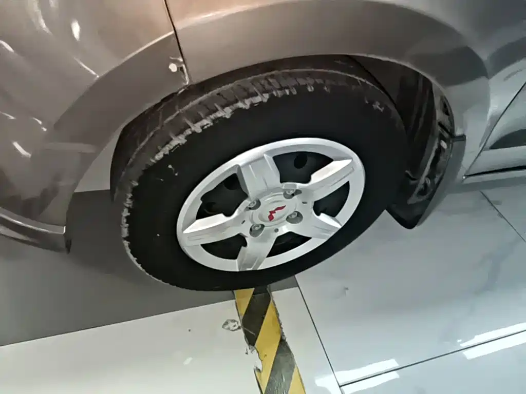 Wuling Hongguang — миниатюра 23