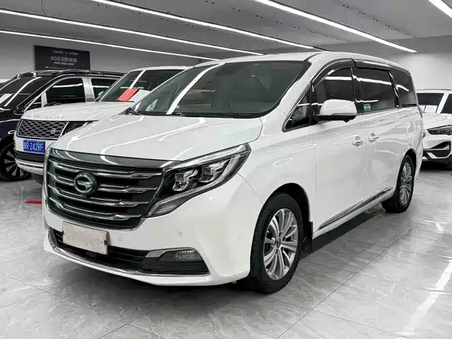 GAC TRUMPCHI M8 2018