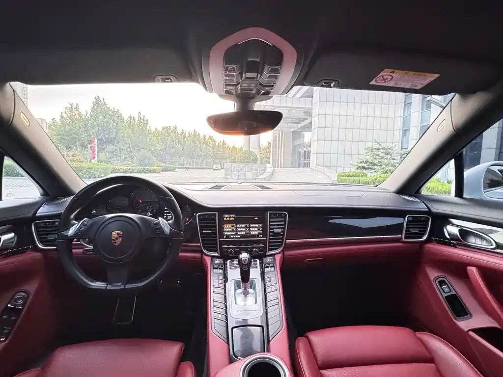 Porsche Panamera — миниатюра 9