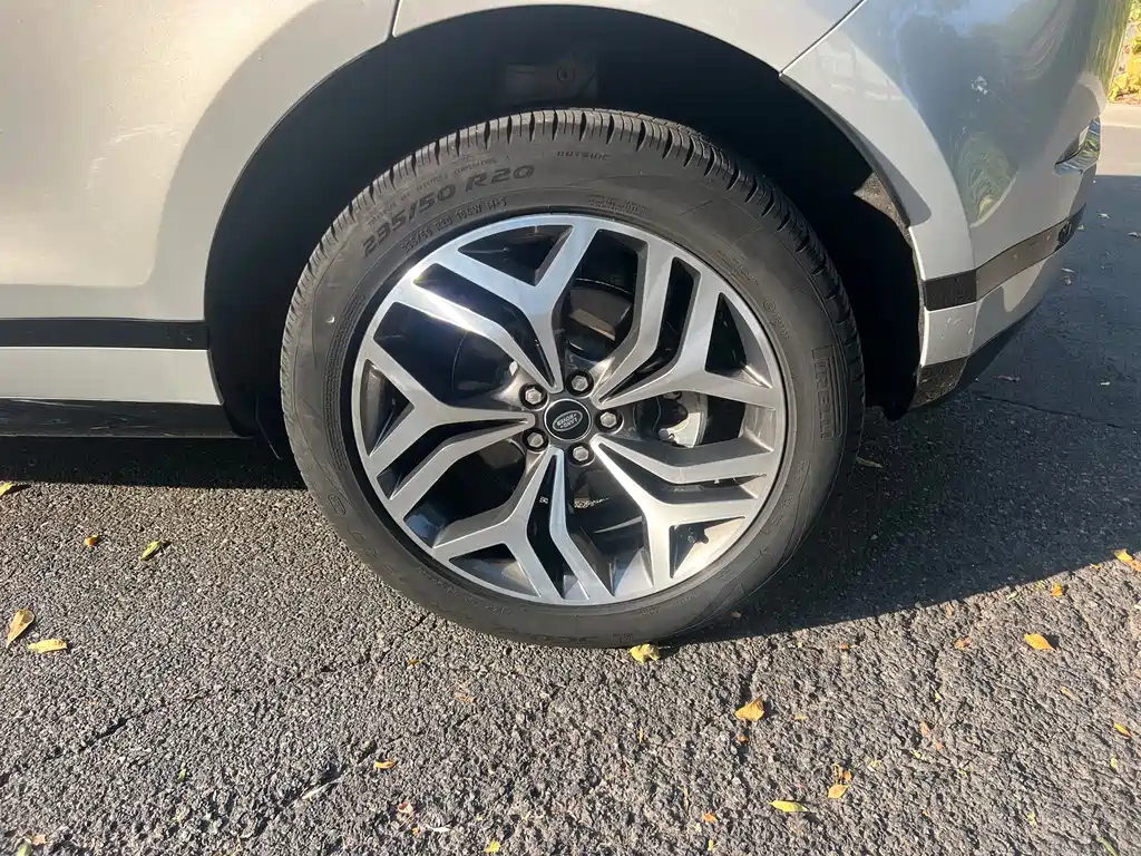 Land Rover Evoque PHEV — миниатюра 17