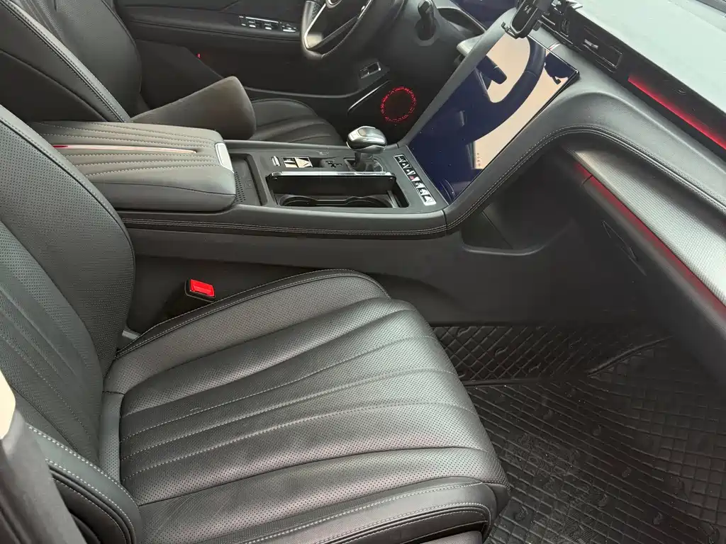 Hongqi Hongqi H5 — миниатюра 10
