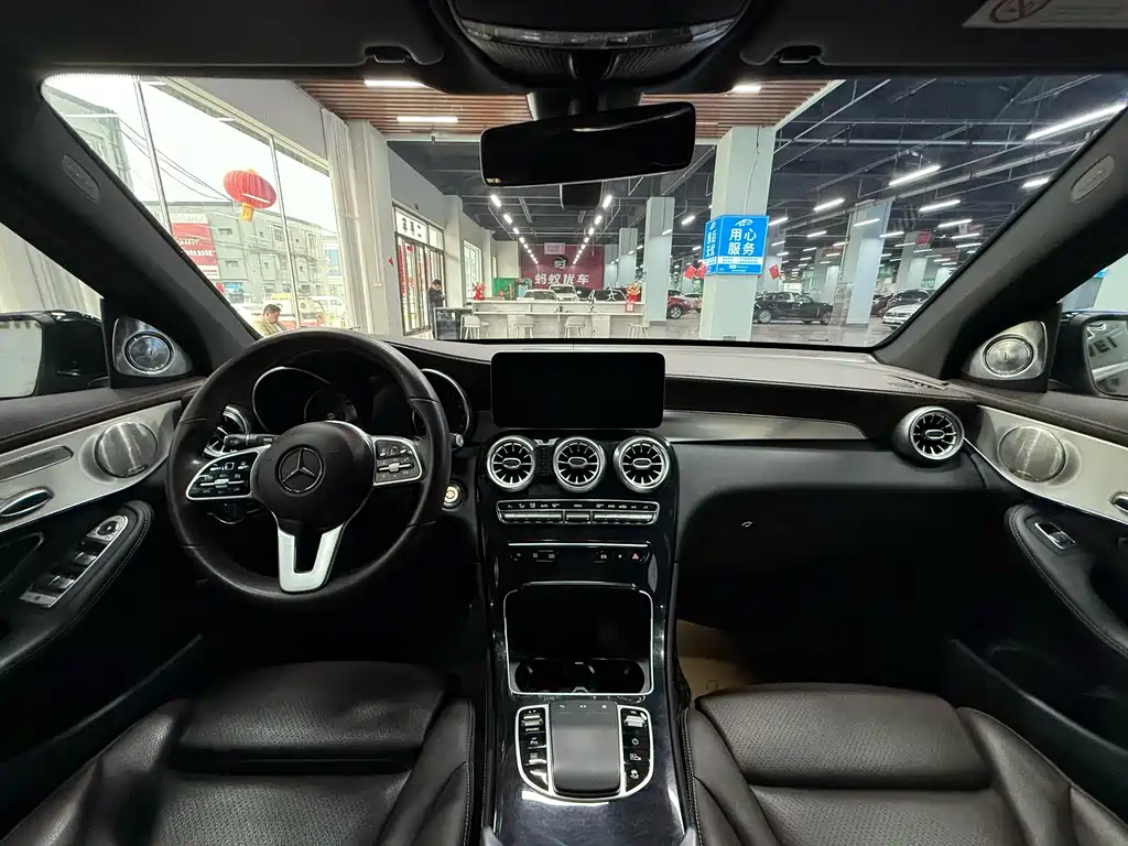 Mercedes-Benz GLC 2021 GLC 260 L 4MATIC