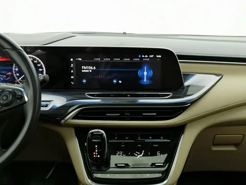 Buick GL8 — миниатюра 12