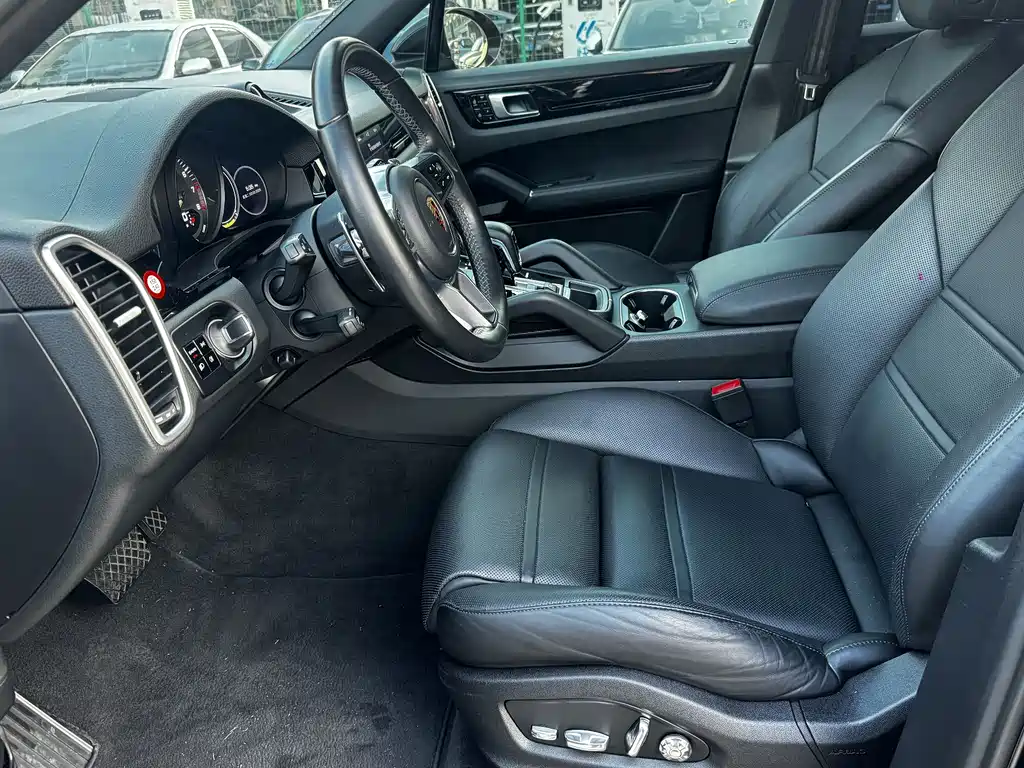 PORSCHE CAYENNE NEW ENERGY