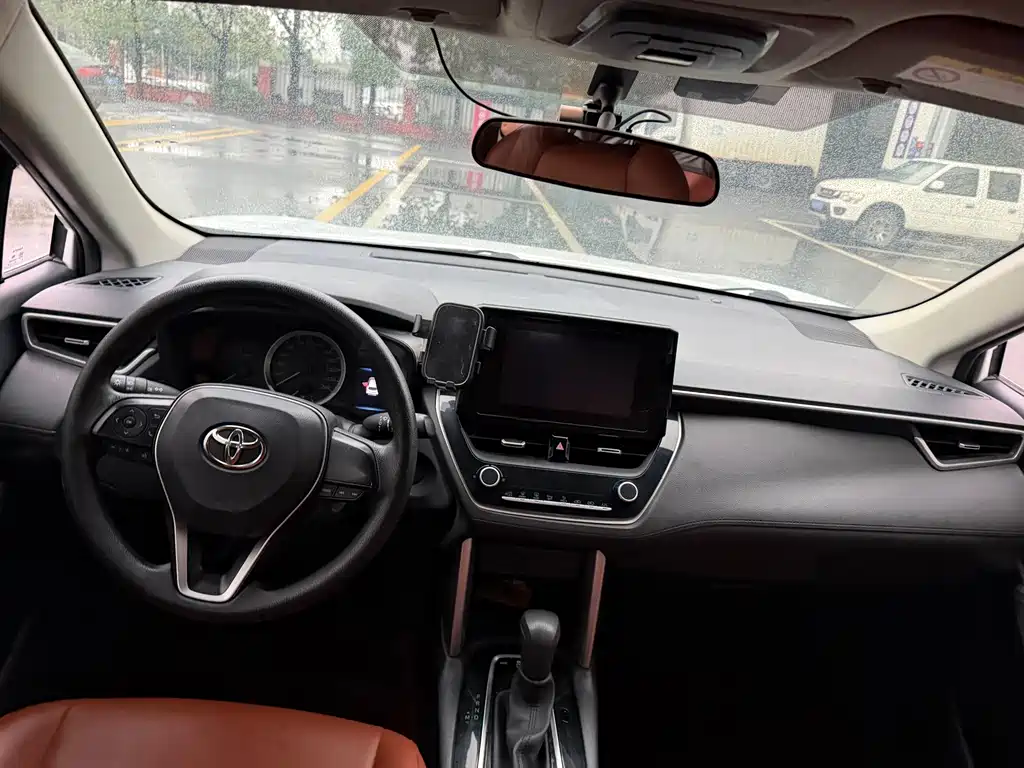 Toyota Frontlander — миниатюра 9