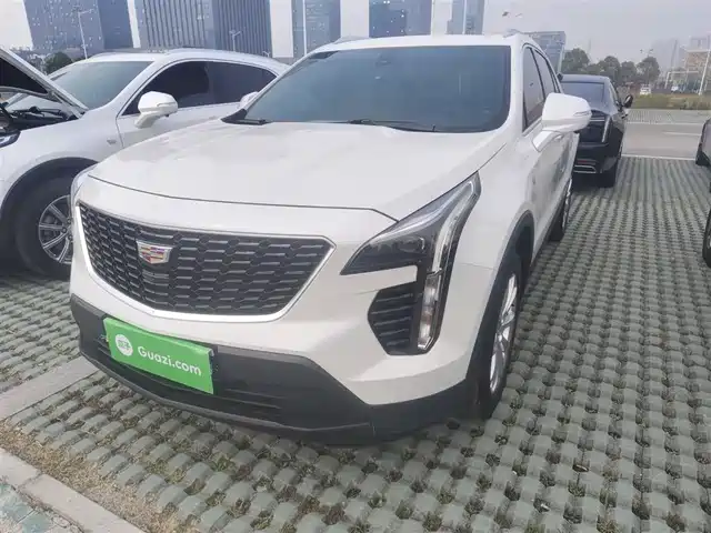 CADILLAC XT4