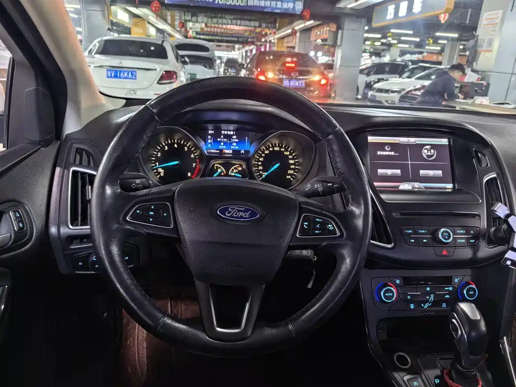 Ford Focus — миниатюра 3