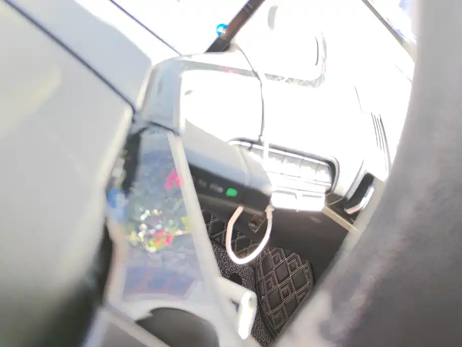 Baojun KiWi EV — миниатюра 16