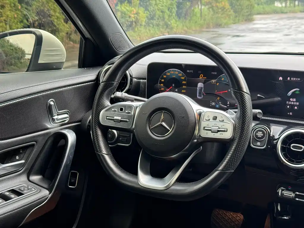 MERCEDES-BENZ A CLASS
