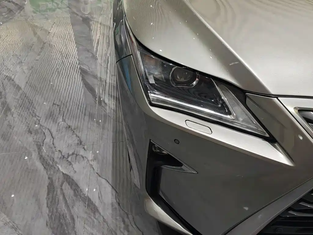 Lexus RX — миниатюра 8