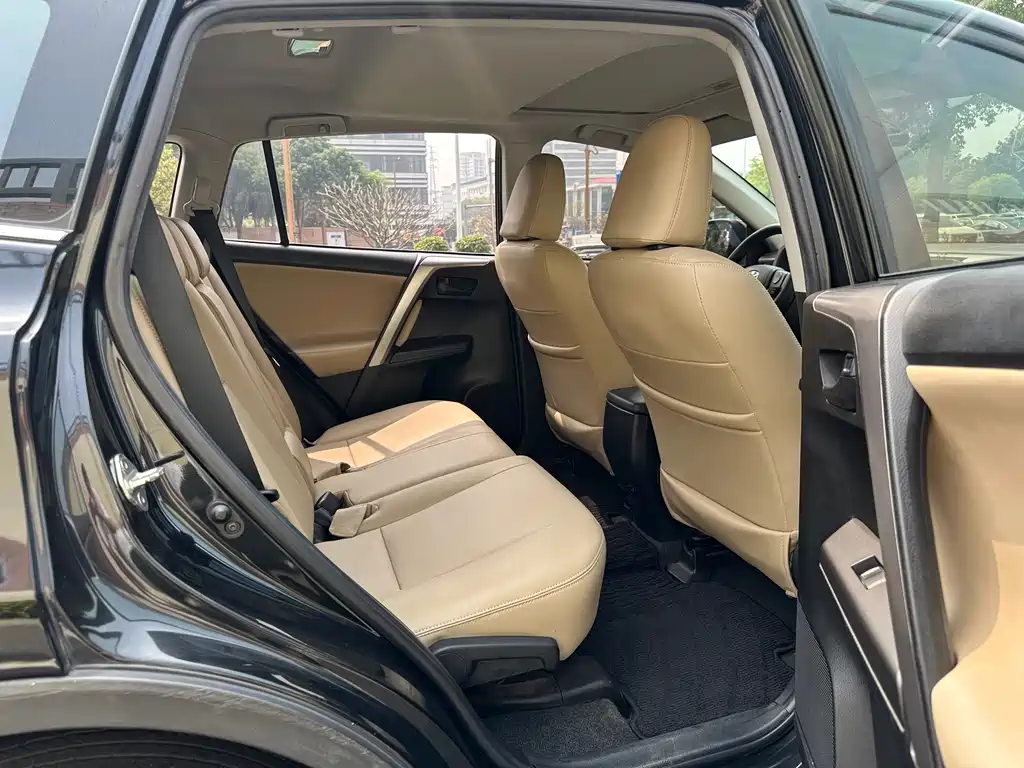 TOYOTA RAV4 RONGFANG