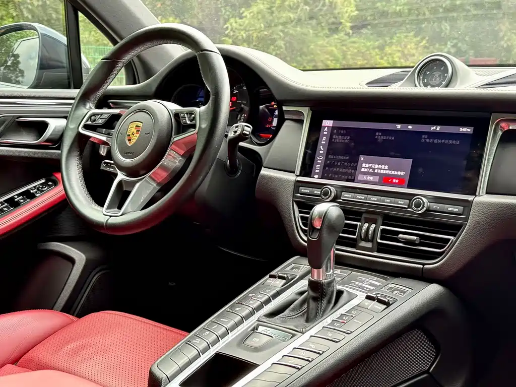 Porsche Macan — миниатюра 4