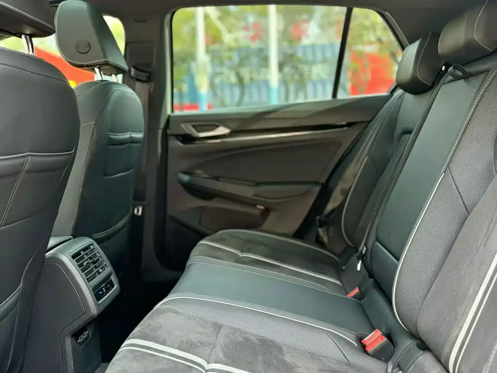Volkswagen Golf — миниатюра 15