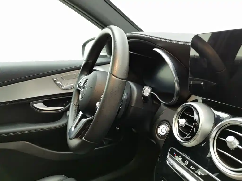Mercedes-Benz GLC — миниатюра 22