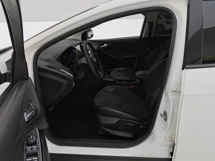 Ford Focus — миниатюра 9