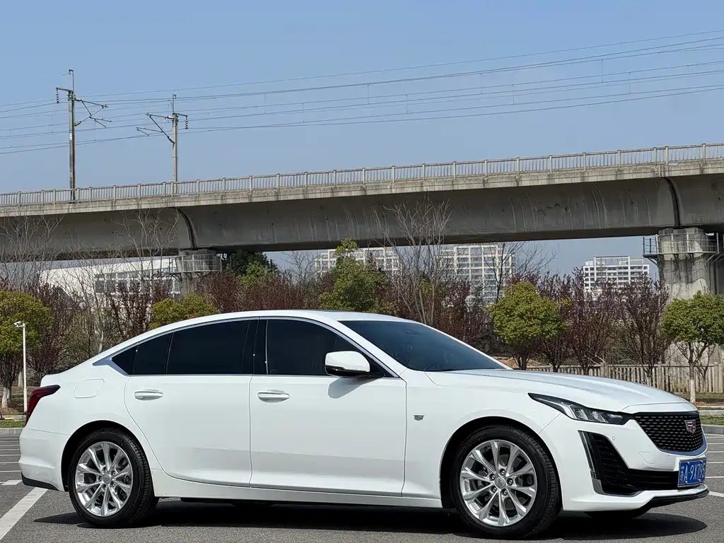 Cadillac CT5 2022 28T Luxury （ Standard ）
