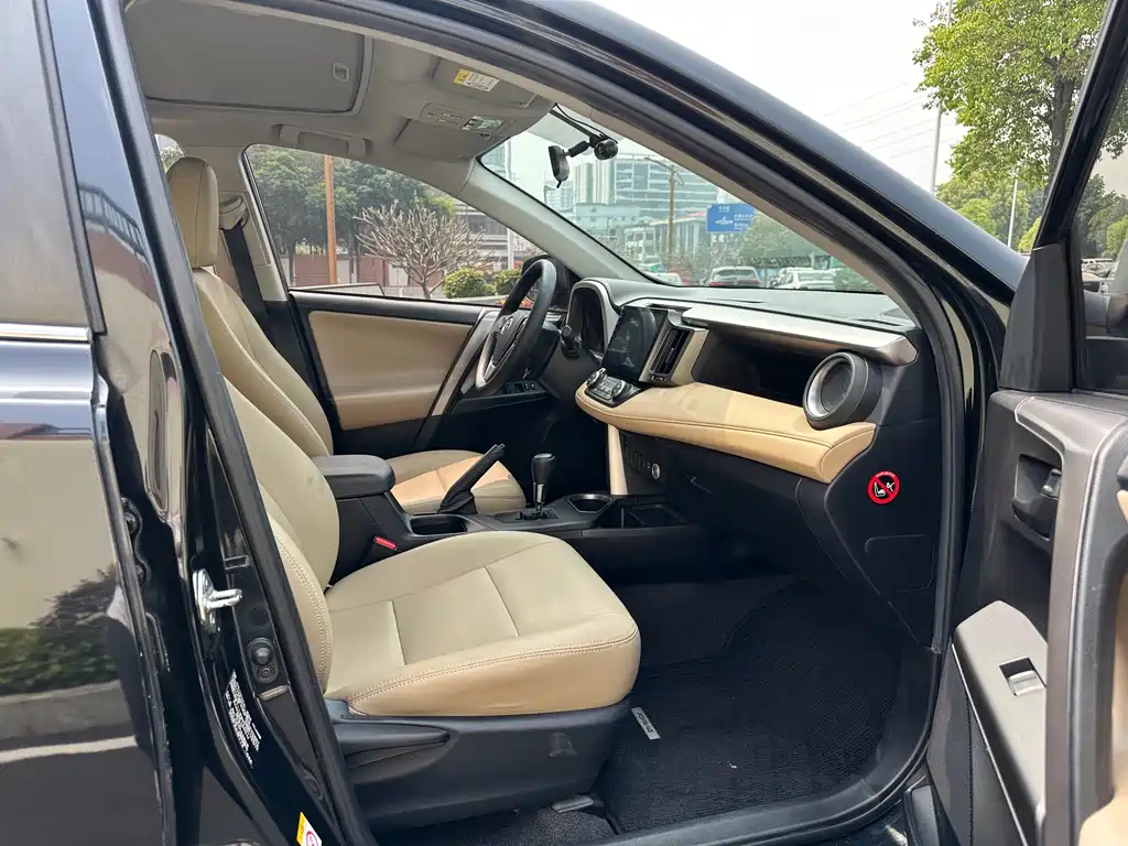 TOYOTA RAV4 RONGFANG