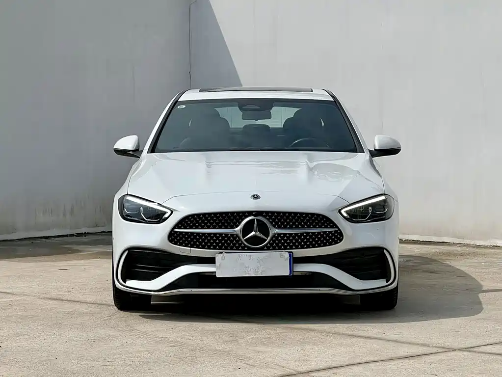 Mercedes-Benz C-Class — миниатюра 2