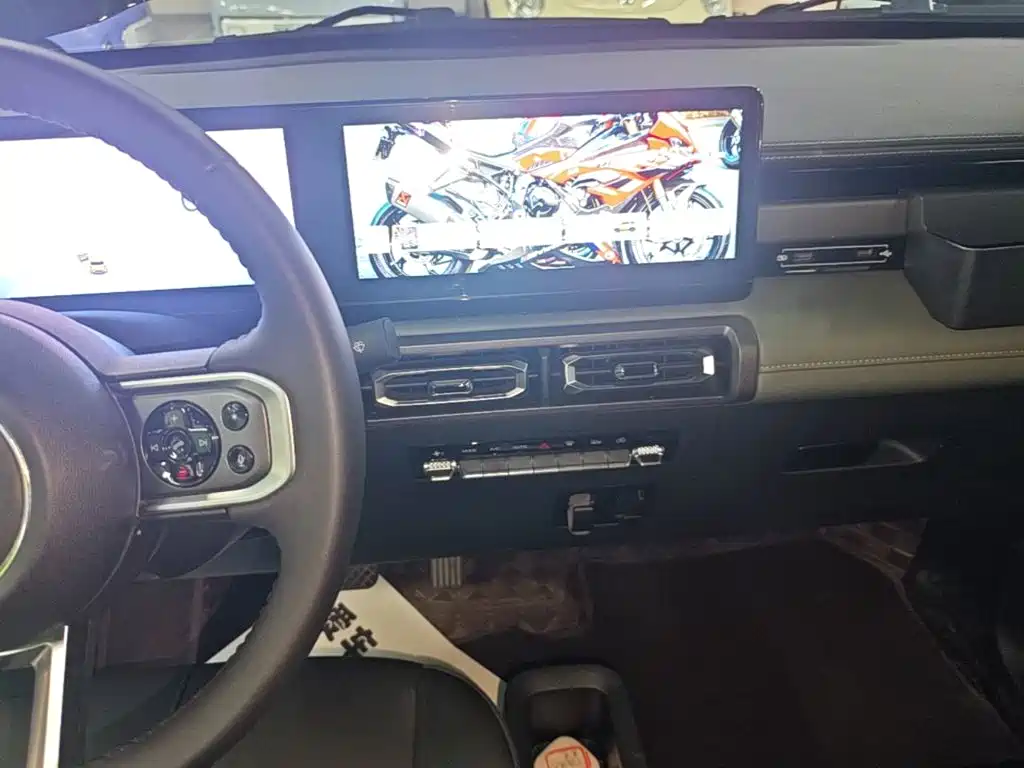 Baojun Yueye — миниатюра 13