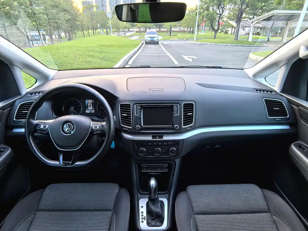 Volkswagen Sharan — миниатюра 9