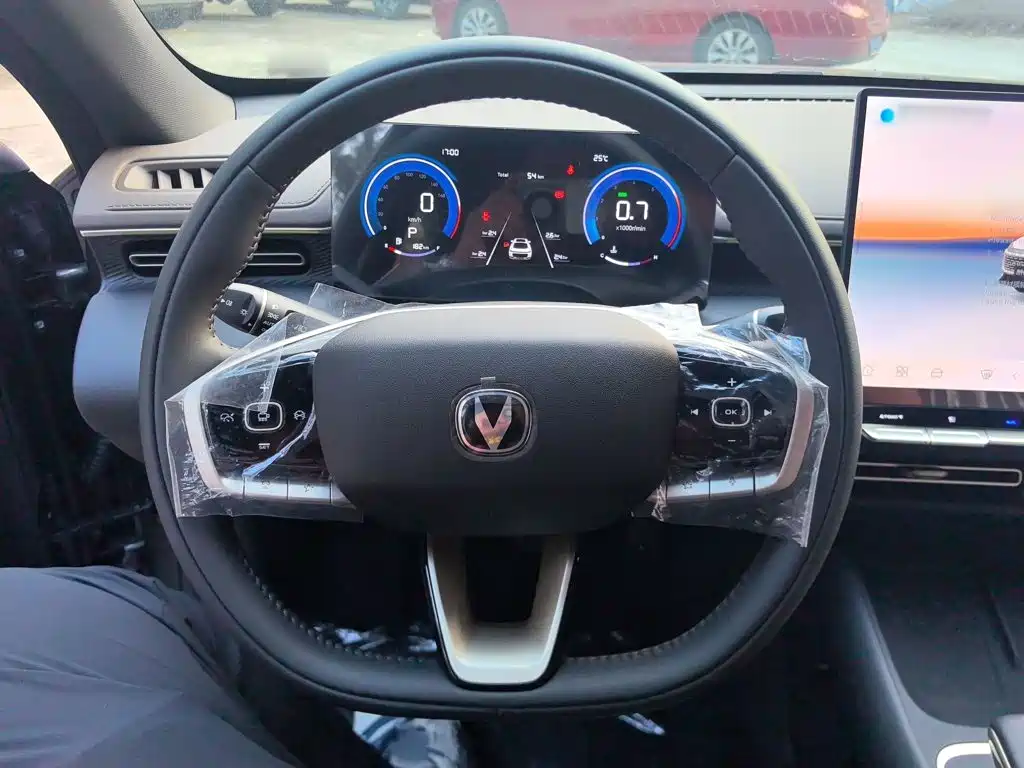 Changan Eado — миниатюра 3