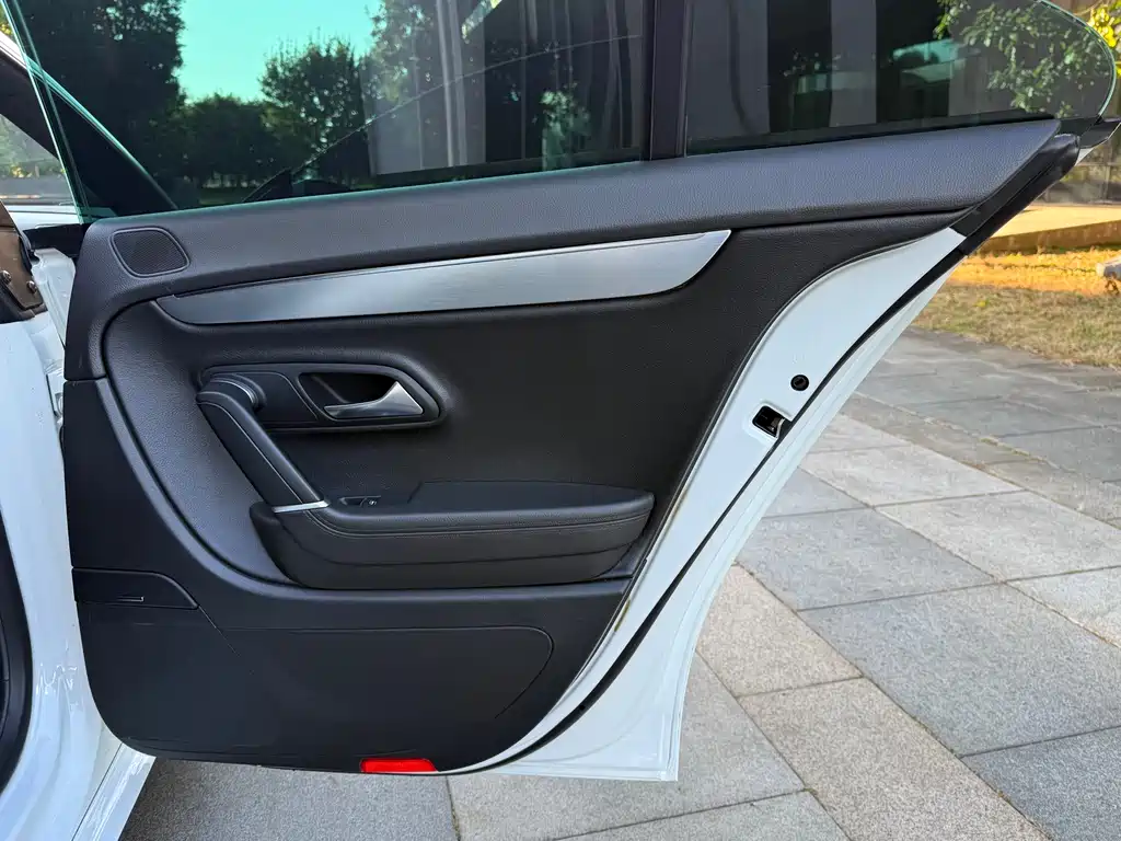 Volkswagen CC — миниатюра 17